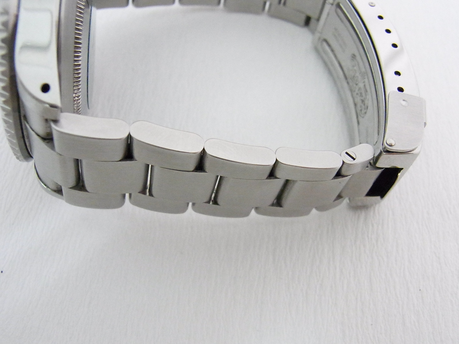 Pra dimiliki Rolex Submariner menonton $3 302 untuk dijual PrevNext