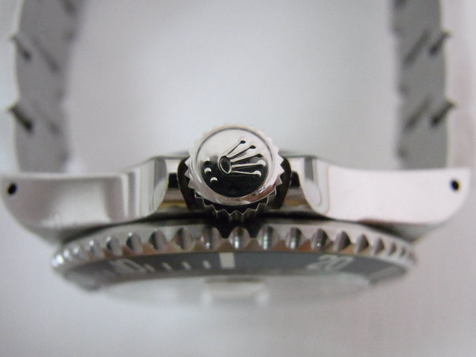 Pra dimiliki Rolex Submariner menonton $3 302 untuk dijual PrevNext