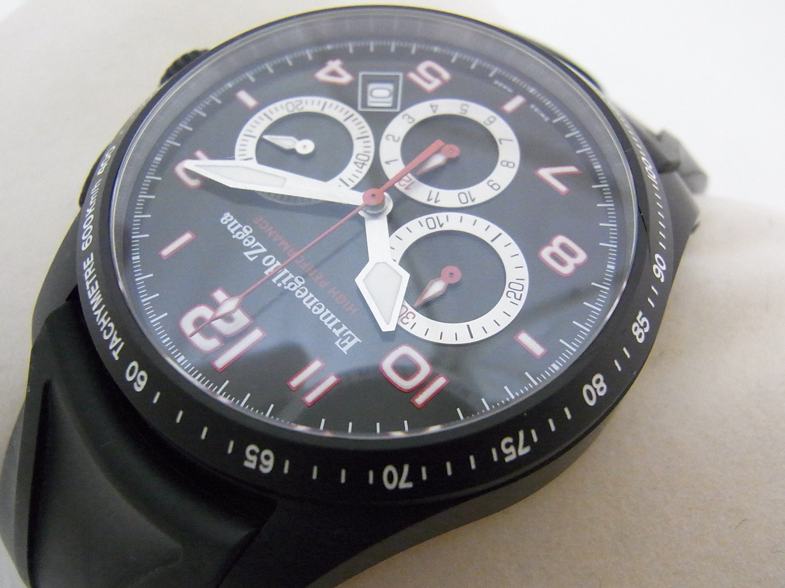 中古の エルメネジルド ゼニア 自動巻クロノグラフ 38528 を販売 使用感の少ない中古(AB) タイムピークス