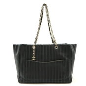 シャネル マドモアゼル(Chanel)ブランドバッグを販売しています 